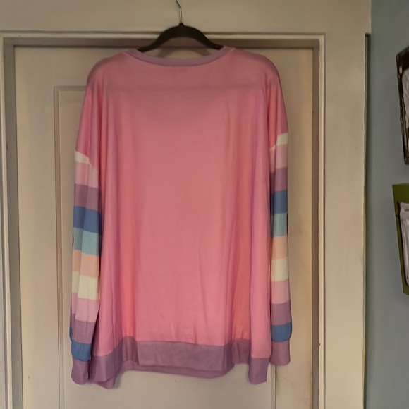 NWT Luukse Round Neck Top w/Skull Star Design and Rainbow Heart Sleeves, Sz 4x - Picture 6 of 7